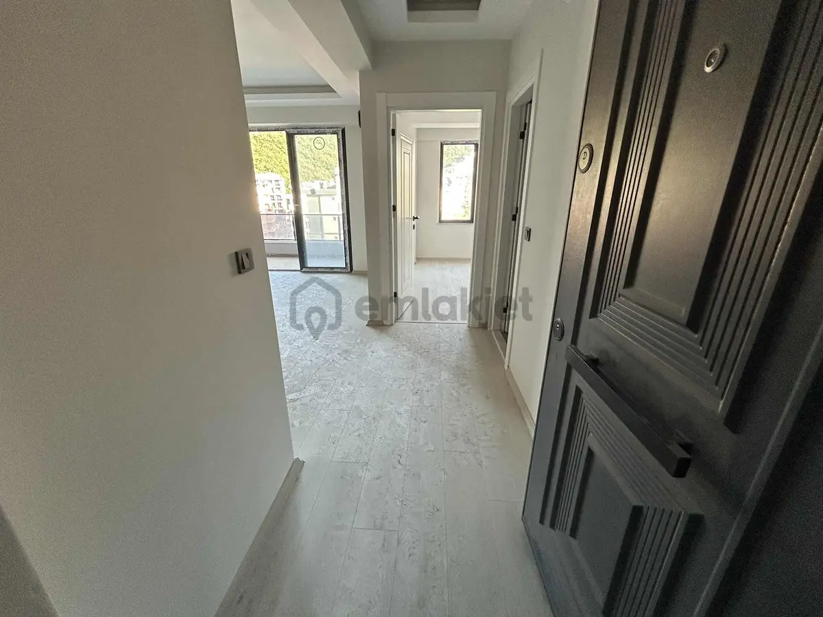 Mükemmel Konumda Kiralık 1+1 Daire - 8