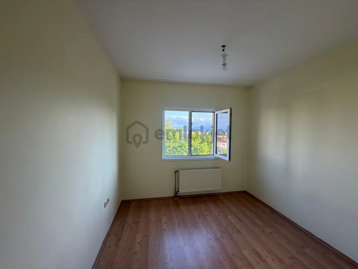 Sakarya Camili'de Kiralık: 3+1, 110 M2, Daire - 8