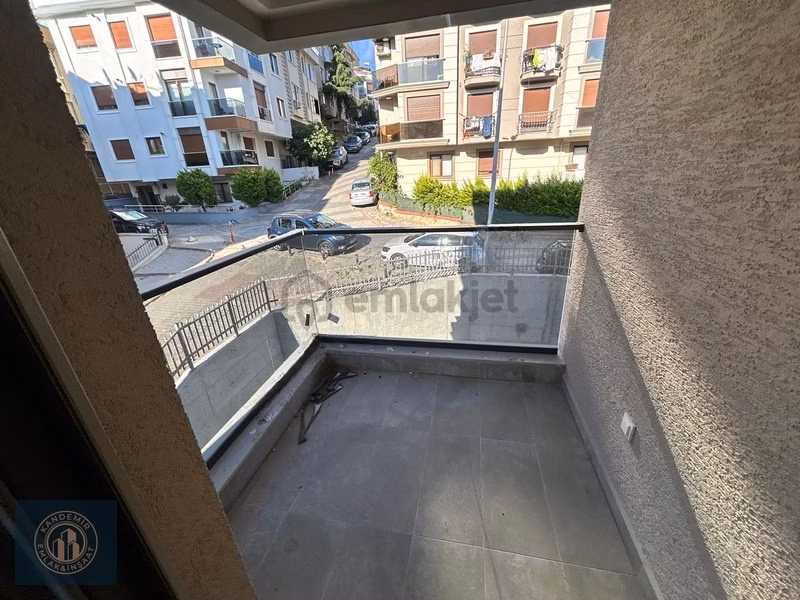 Üsküdar Merkeze 5 Dakika 2+1 Yeni Binada Otoparklı - 23