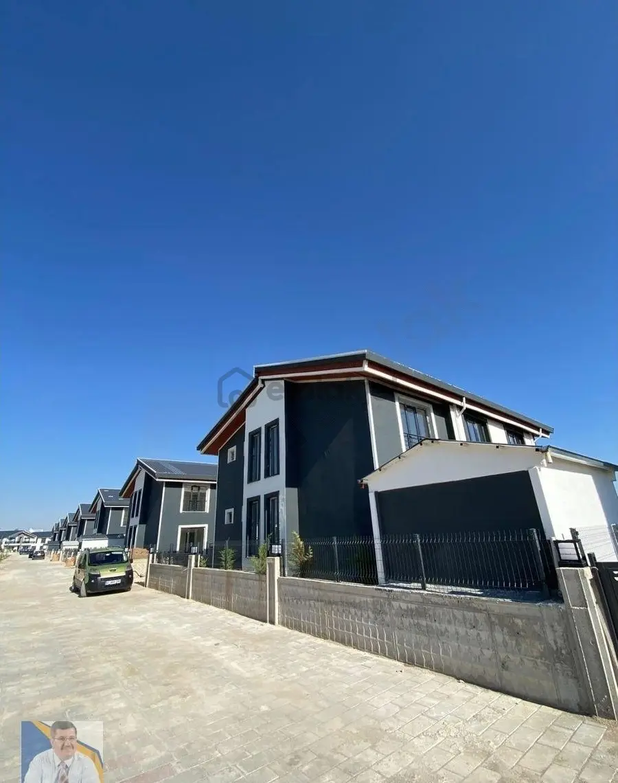 Bardakçı Mahallesinde Satılık Sıfır Dublex Villa - 2