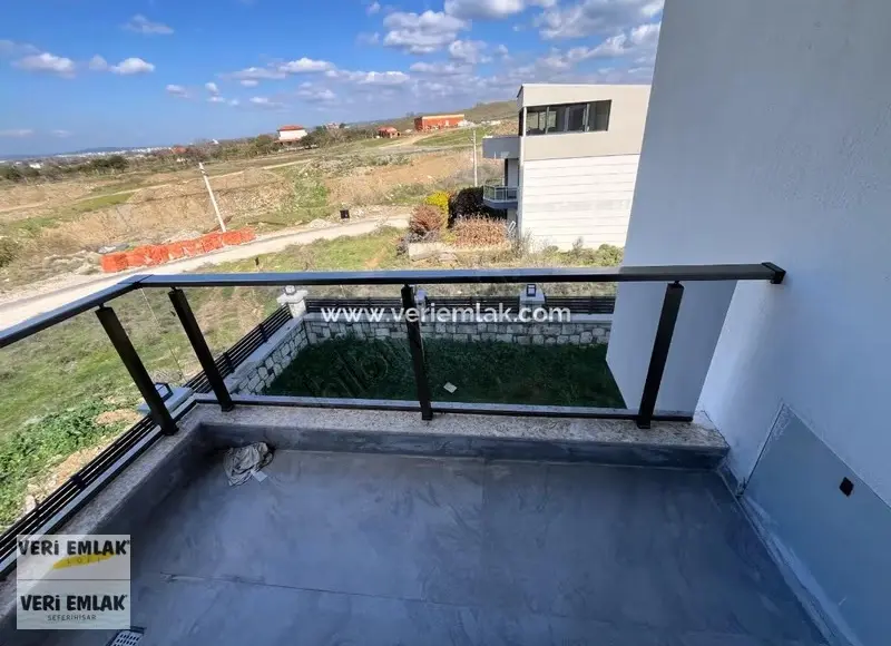 Veri'den Akarca'da 4+1 Sıfır Önü Açık Villa ! - 14