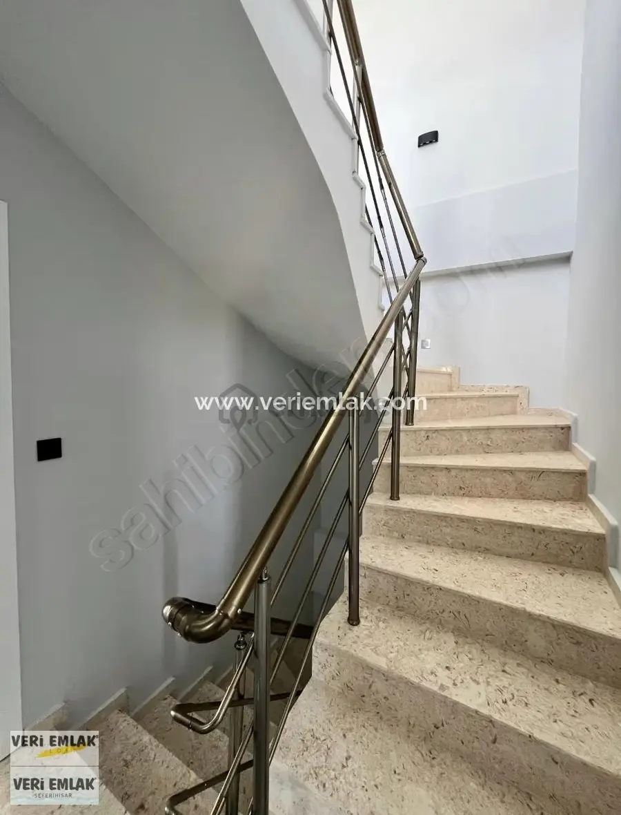 Veri'den Akarca'da 4+1 Sıfır Önü Açık Villa ! - 13