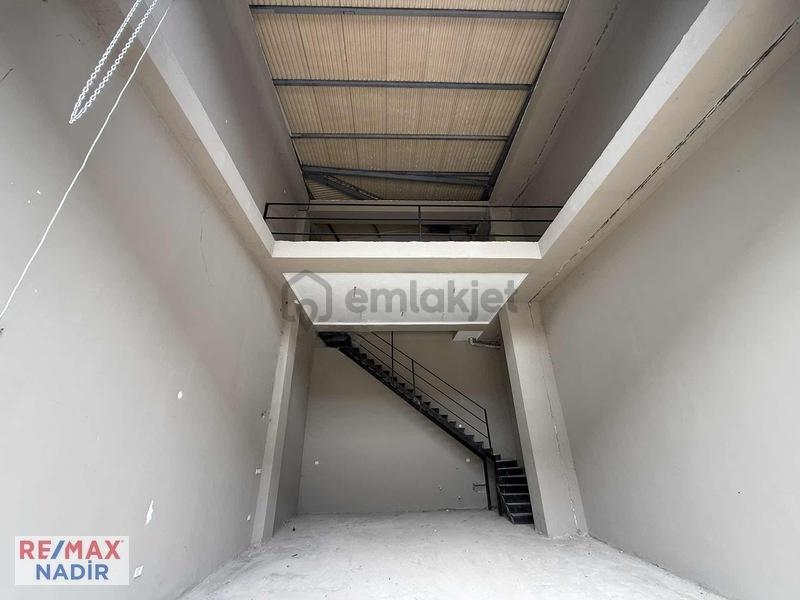 Remax Nadir Sanayi Sitesinde Asma Katlı Dükkan - 5
