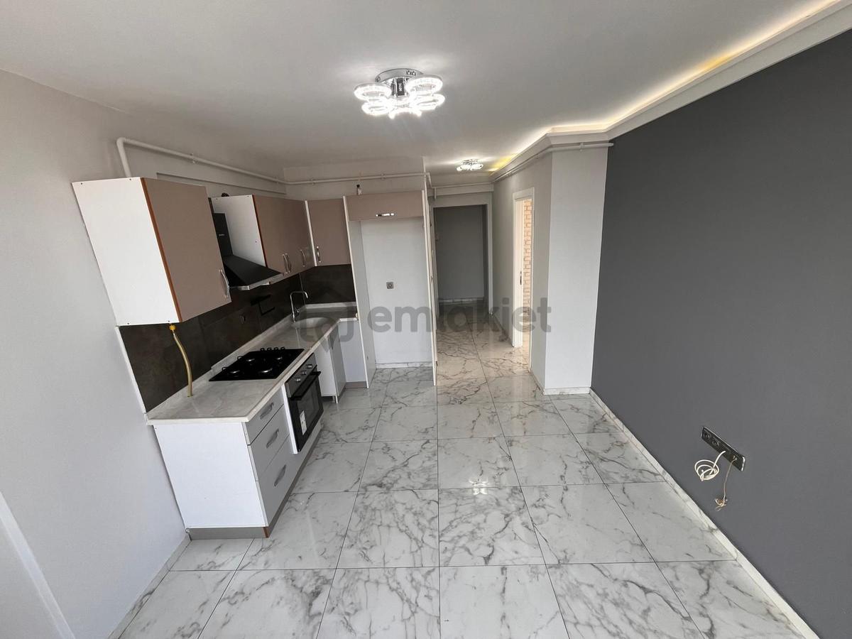 Yeşilyurt'ta Şehir Manzaralı Satılık 1+1 Daire - 4
