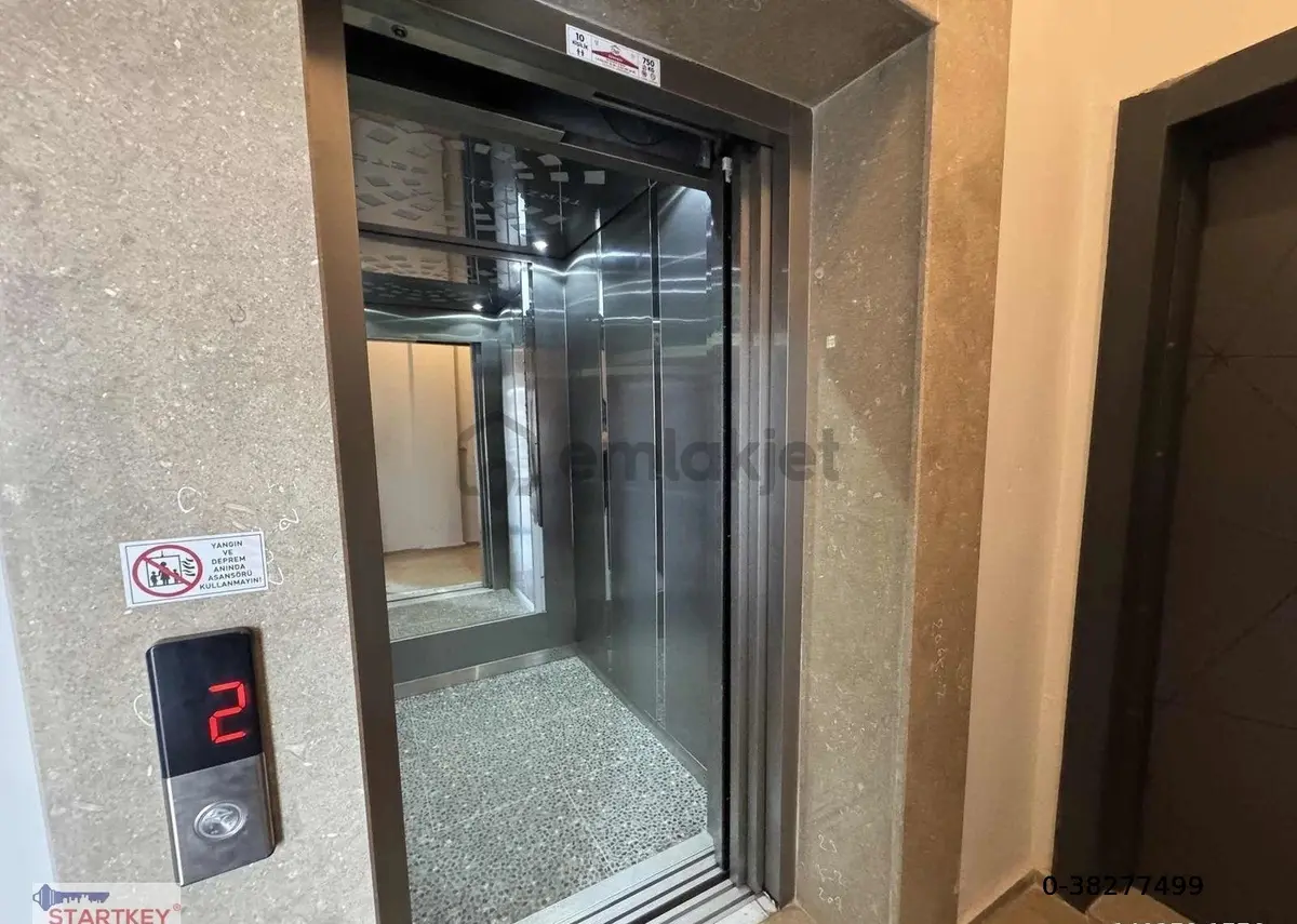 Avlu Kavşağı'nda Kiralık 1+1 Ofis - 11