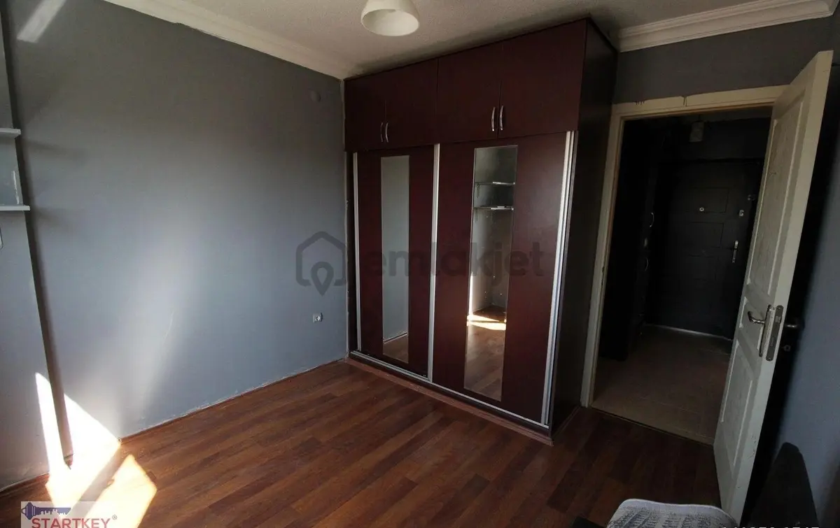 Startkey Yönden Yeni Mah. Toki De (10 Bin) Kiracılı 1+1 Daire - 3