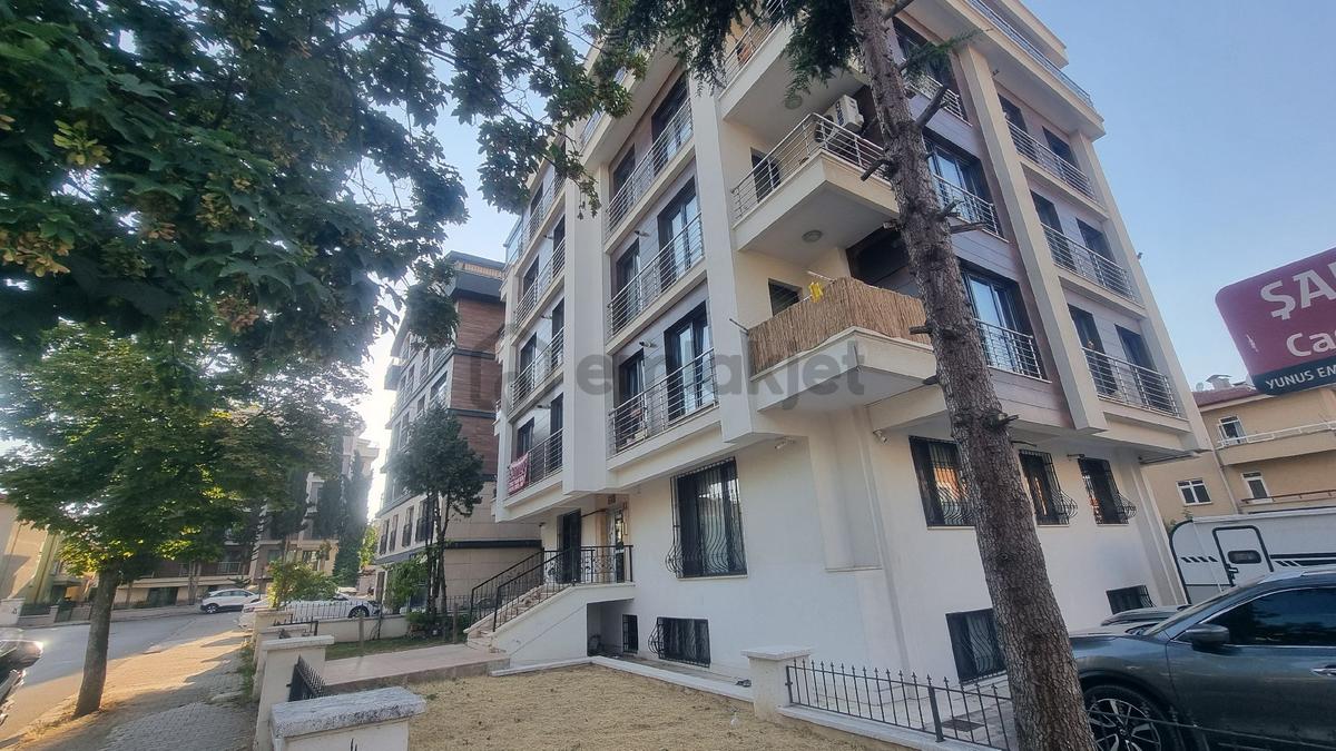 Yenimahalle Şarkı Sokakta Katta 2+1
