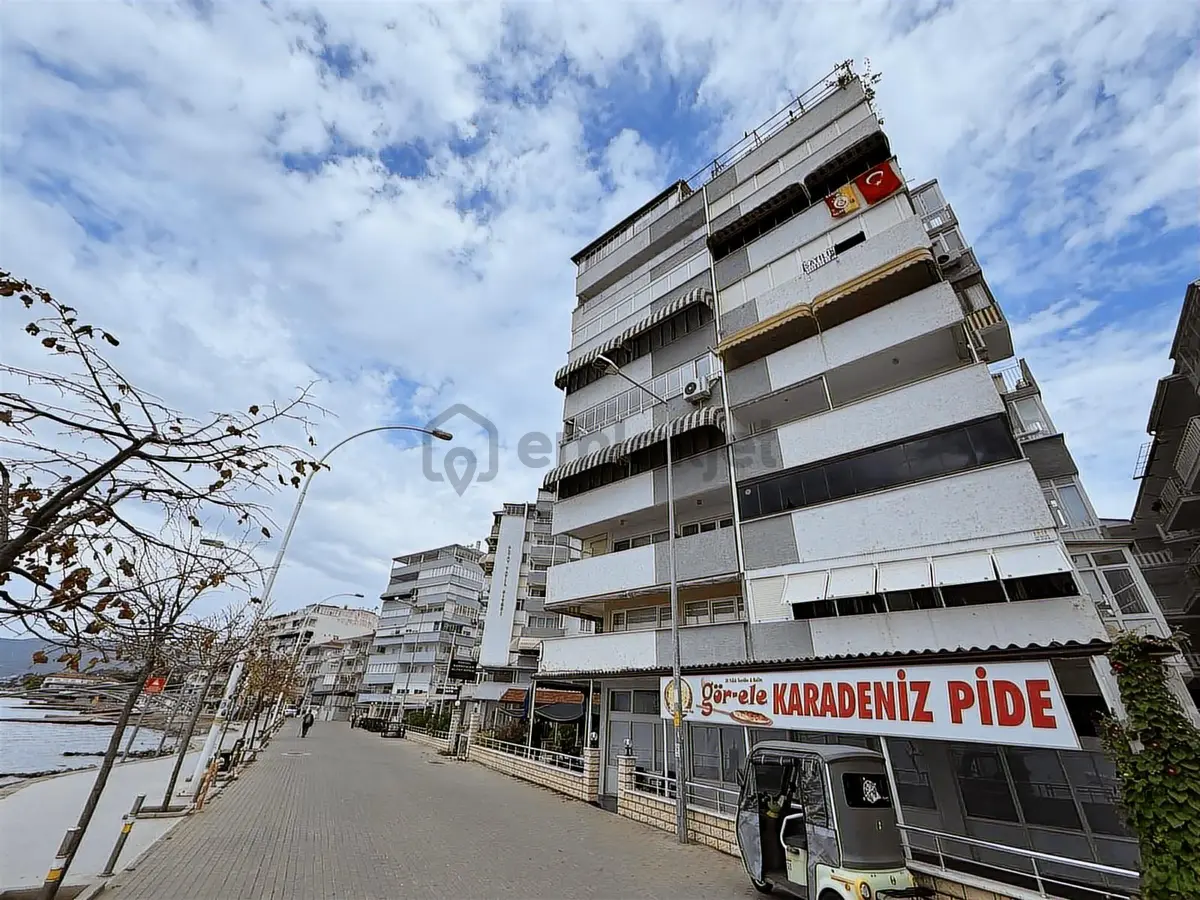 Dayı Emlaktan Denize Sıfır Asansörlü Satılık Daire - 2