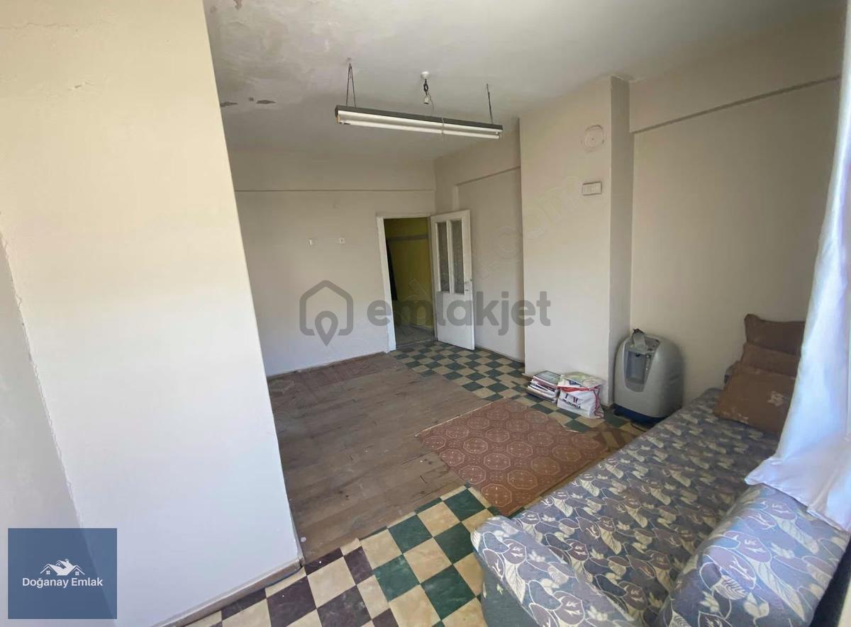 Ticari + Konut 3 Katlı Komple Bina - 8