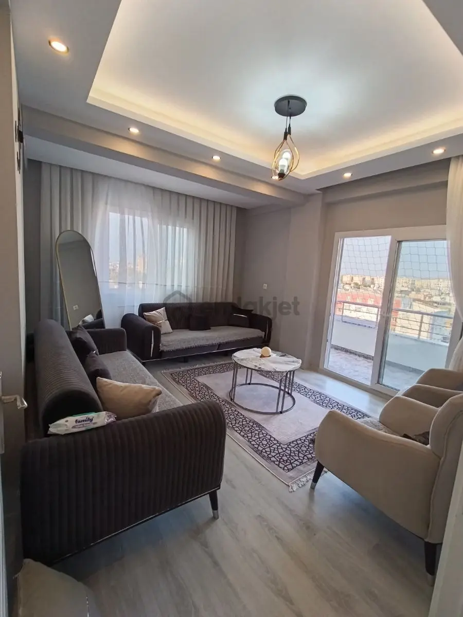 İstiklalde Çok Acil Satılık 2+1