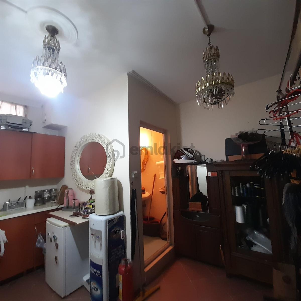 Bahriye Üçokda Devren Kiralık Sanat Atölyesi & Modaevi - 18