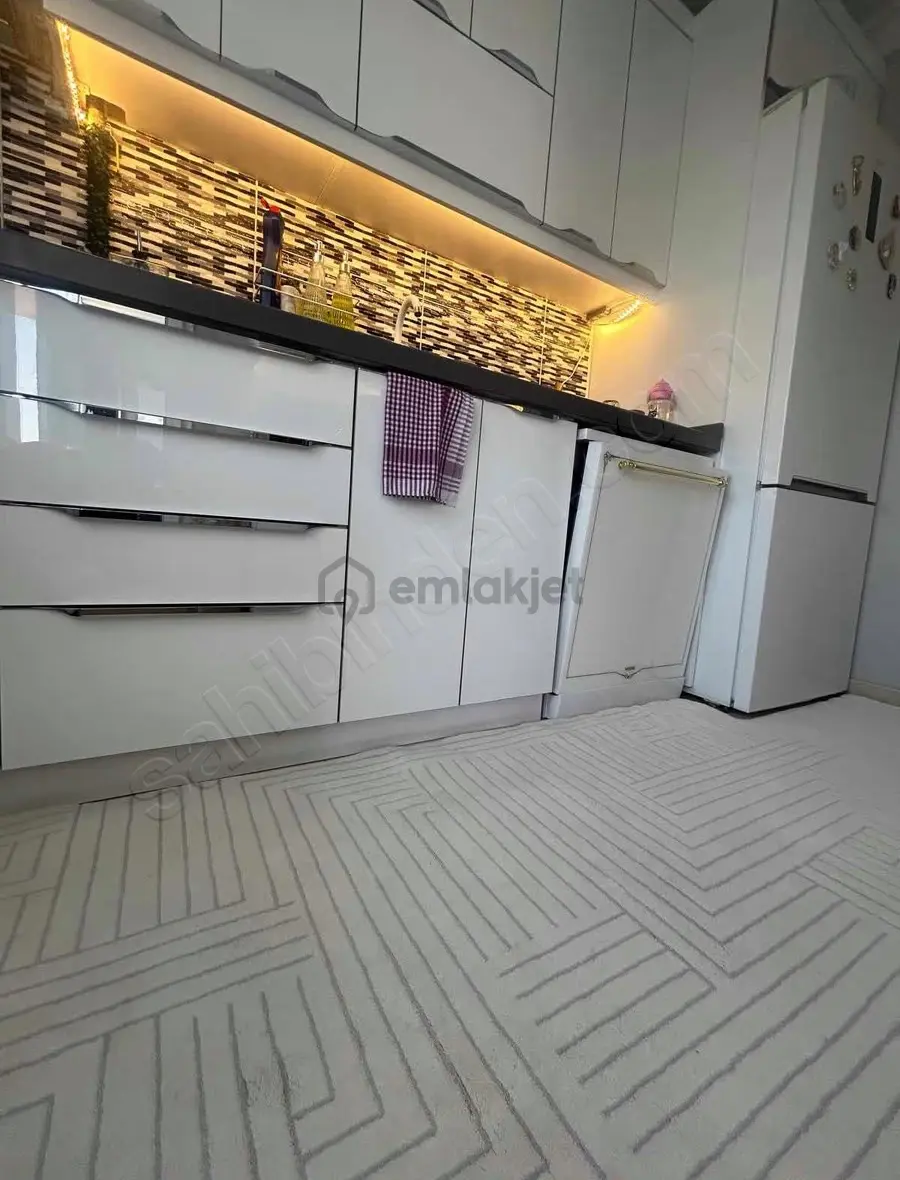 Menderes Cüneytbey Mahallesinde Satılık 3+1 Daire - 15