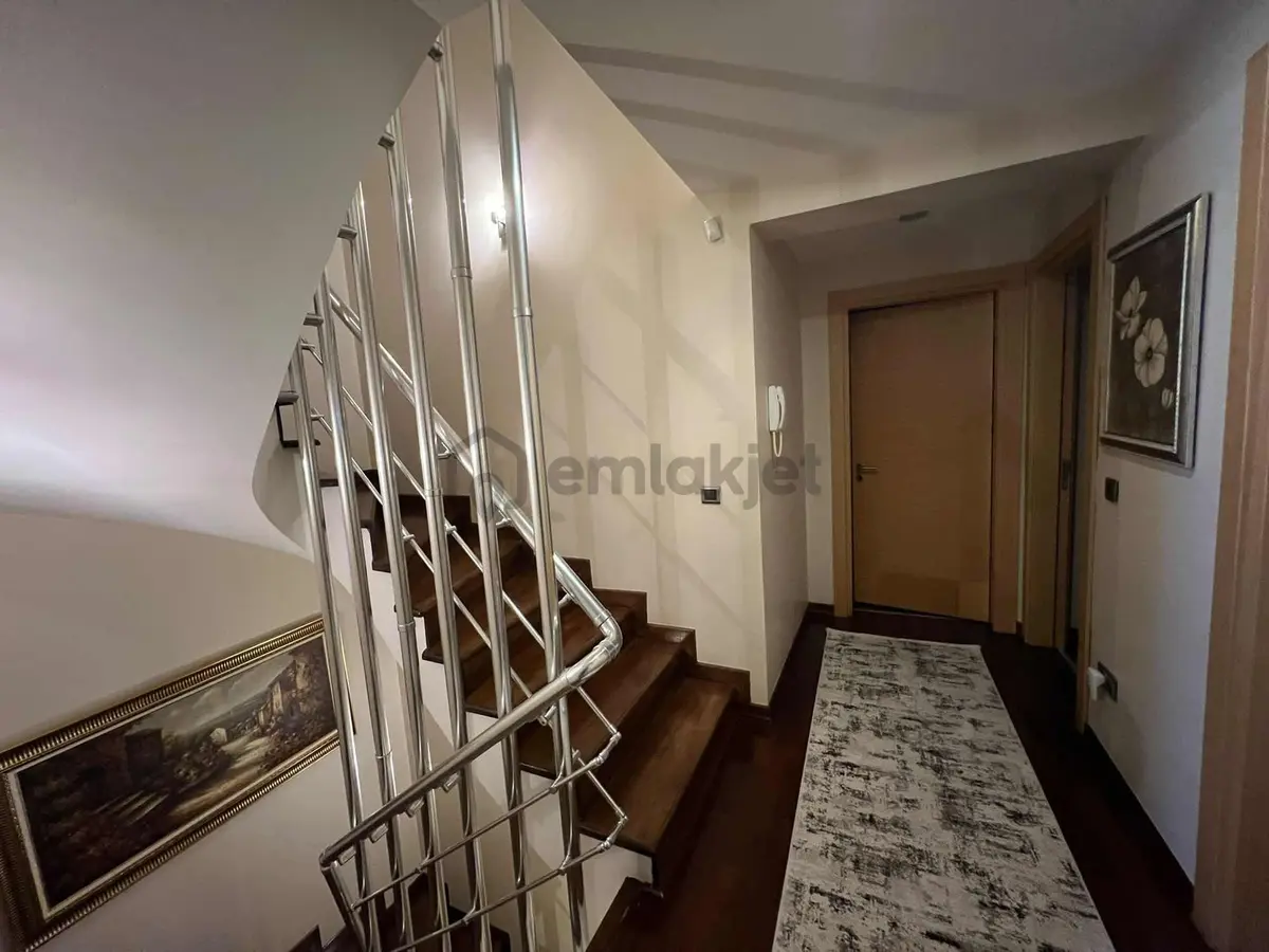 Bahçeşehir Spradon Evleri Satılık 6+2 Köşe Villa - 5