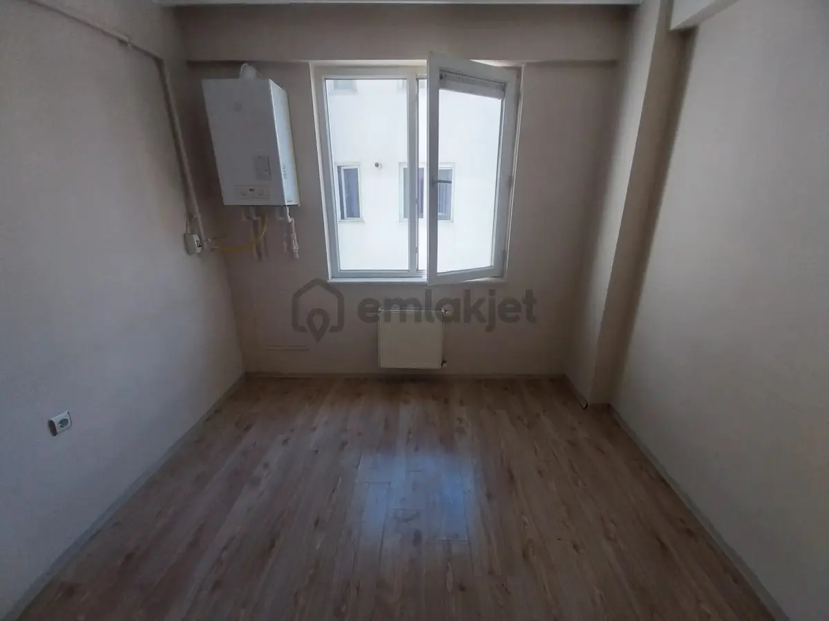 Şirintepe Mah. Örme Sok. Üniversite Yakını Kiralık 1+1 Daire - 8