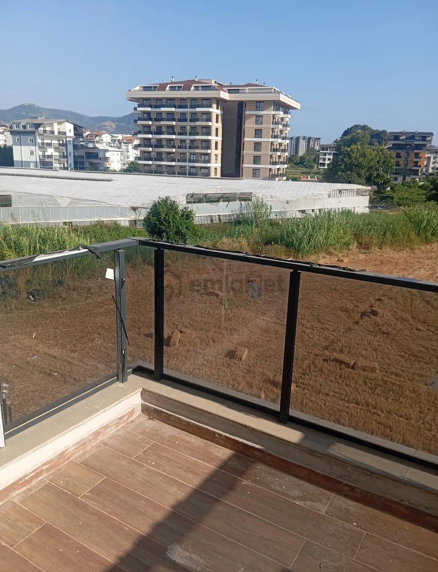 Denize Yakın Satılık 1 +1 - 5