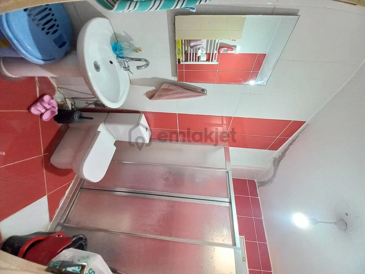 Şeref Emlak Satılık Kot 1 Daire 4.000.000 Tl - 13