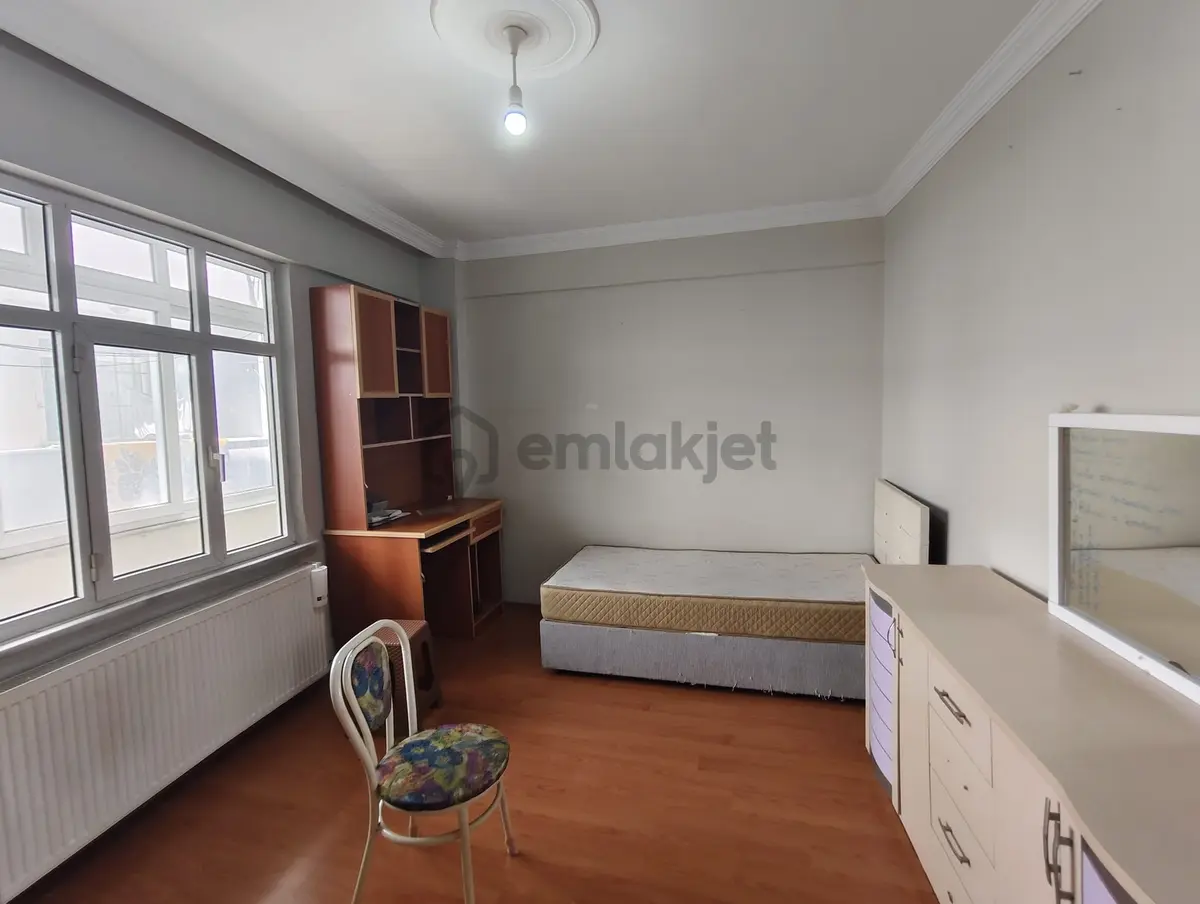 Köprü Emlaktan Gazi Mah. Satılık 2+1 Toprak Tapulu Ara Kat Daire - 6