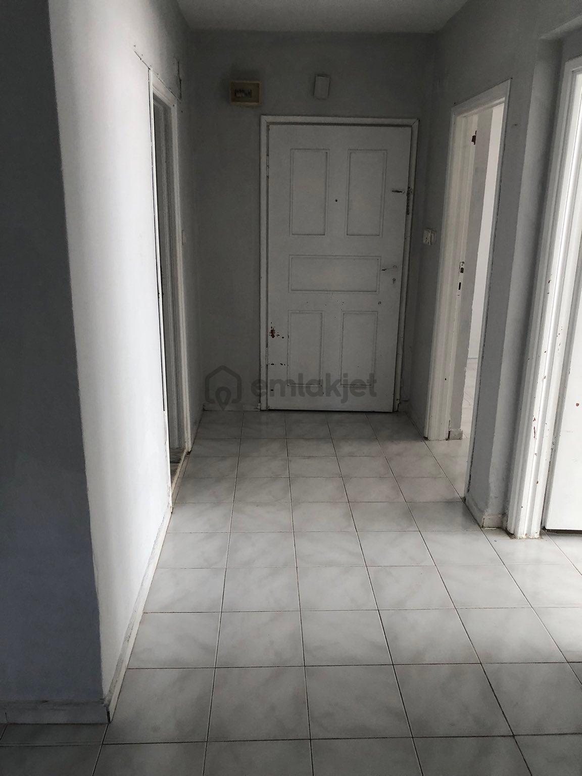 Kiralık Giriş Kat 2+1 Daire - 21