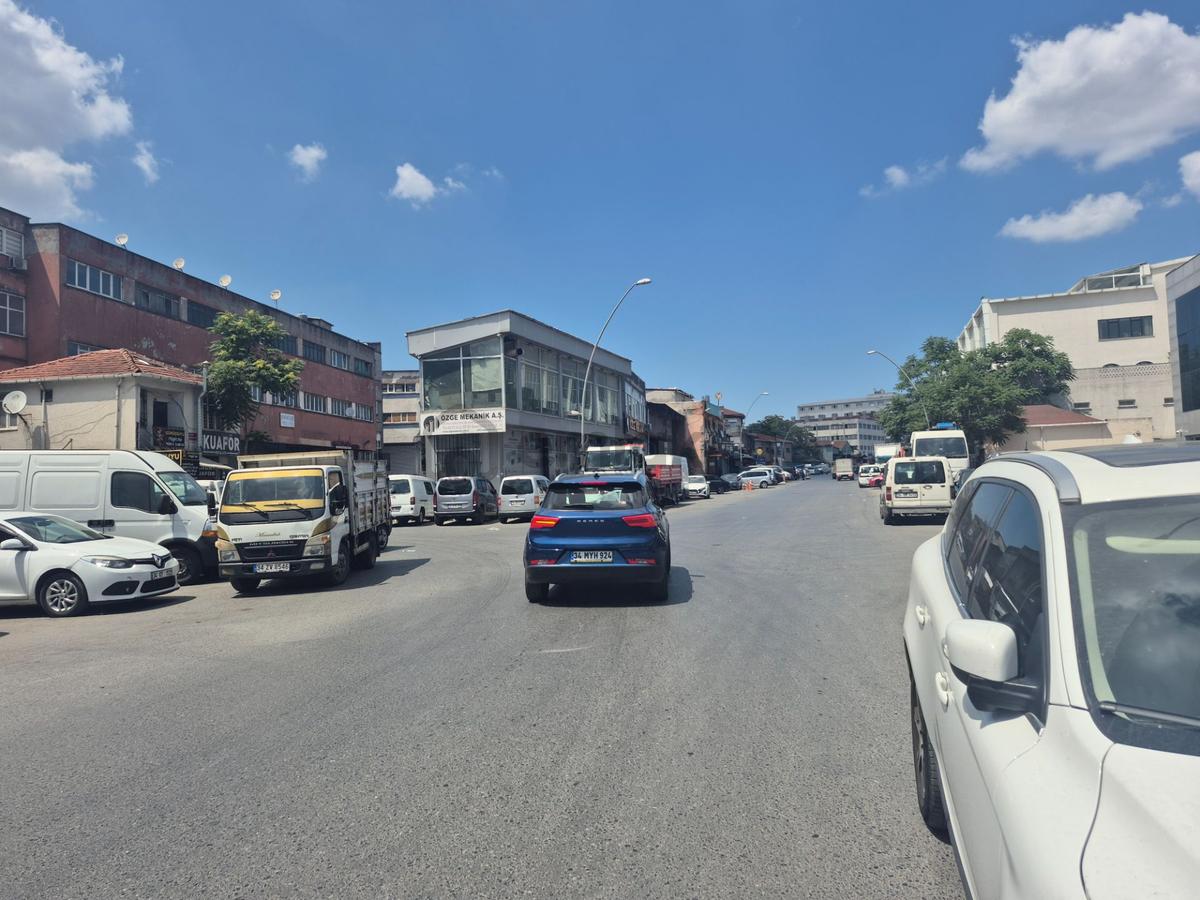 Molla Teamden Emintaş Davutpaşa 400 M² Satılık Düz Giriş Atölye - 27