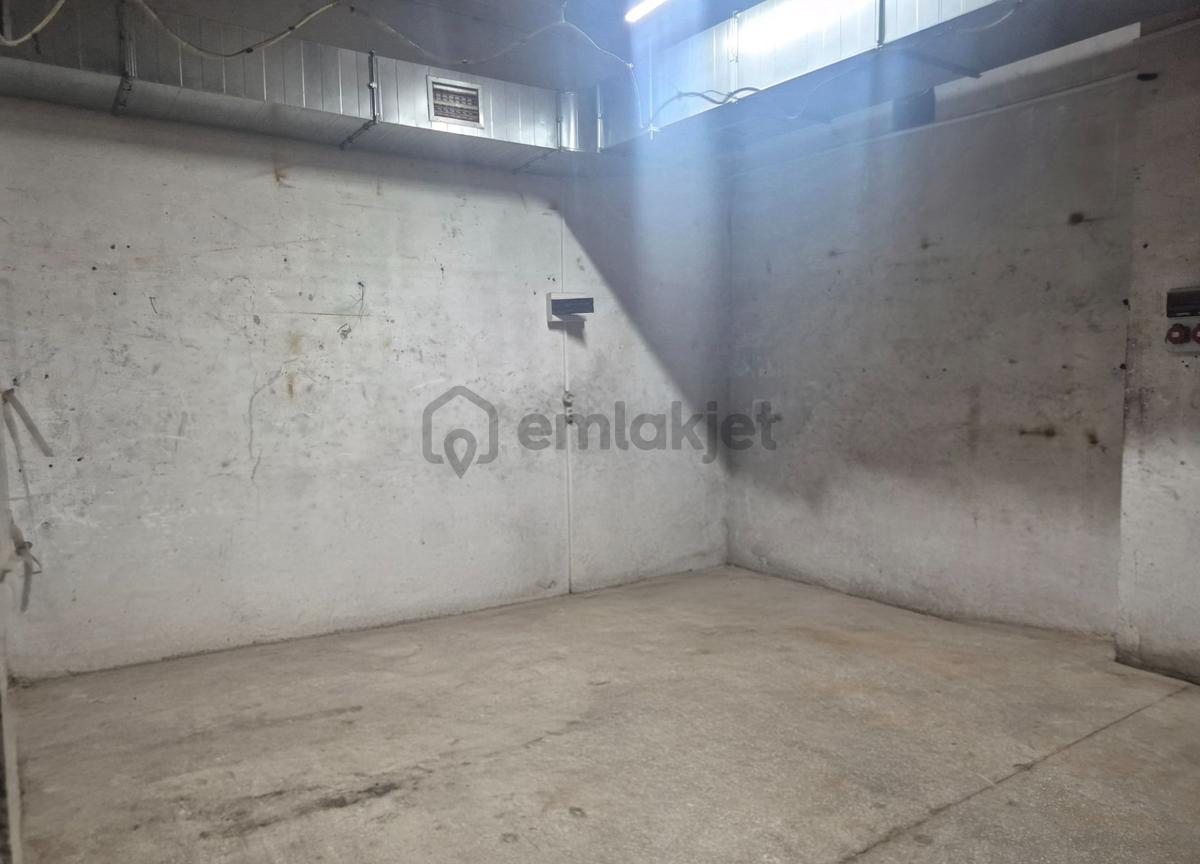 Molla Teamden Emintaş Davutpaşa 400 M² Satılık Düz Giriş Atölye - 15
