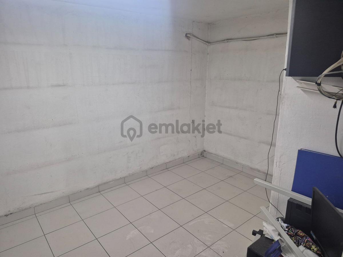 Molla Teamden Emintaş Davutpaşa 400 M² Satılık Düz Giriş Atölye - 9
