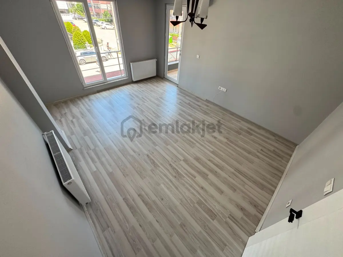 Gümüş'den Akçayda Köşe Cephe Ebeveynli Arakat Doğalgazlı 3+1 Daire - 12