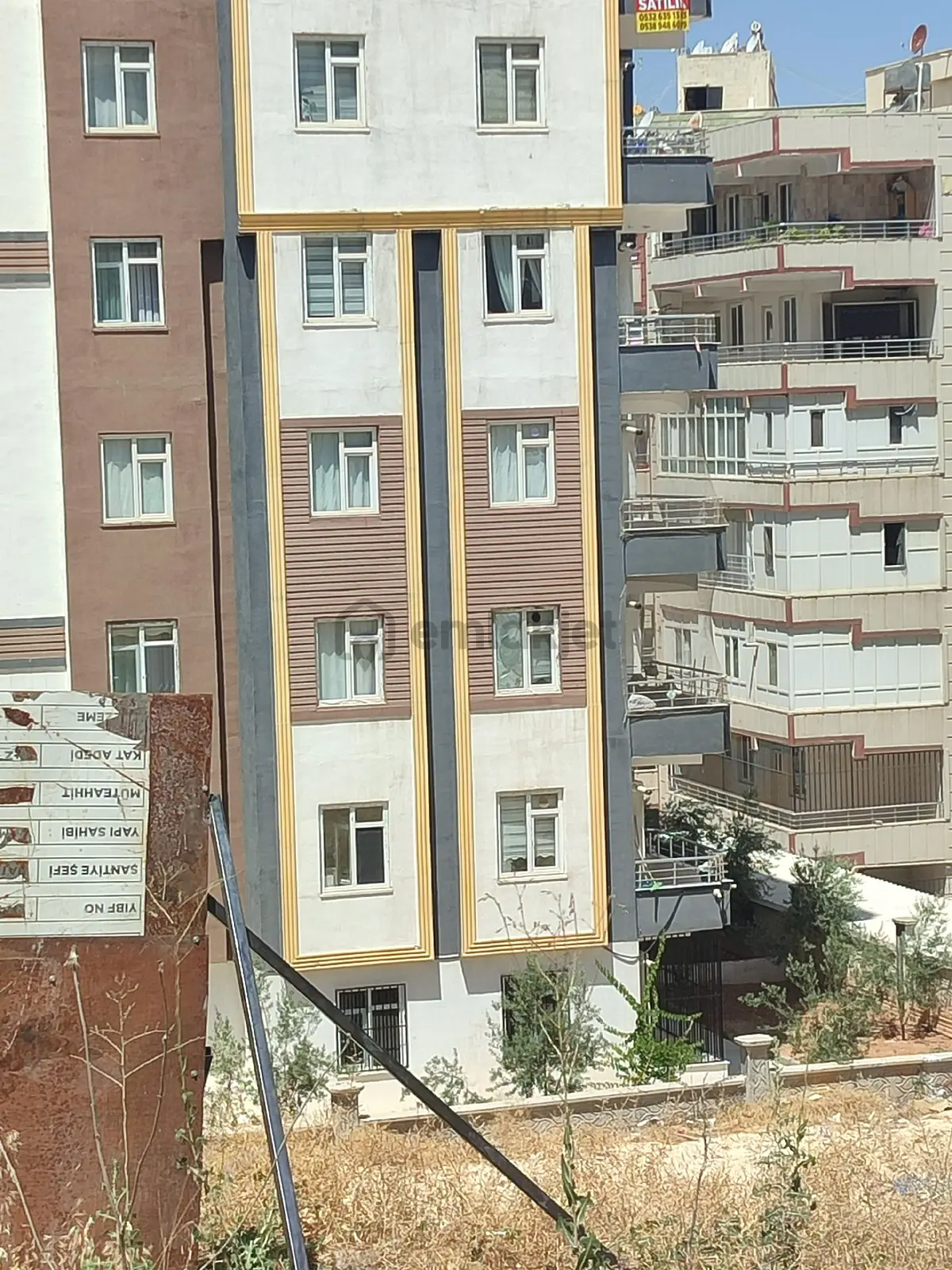 Cadde 17 Emlaktan Satılık 2+1 Giriş - 19