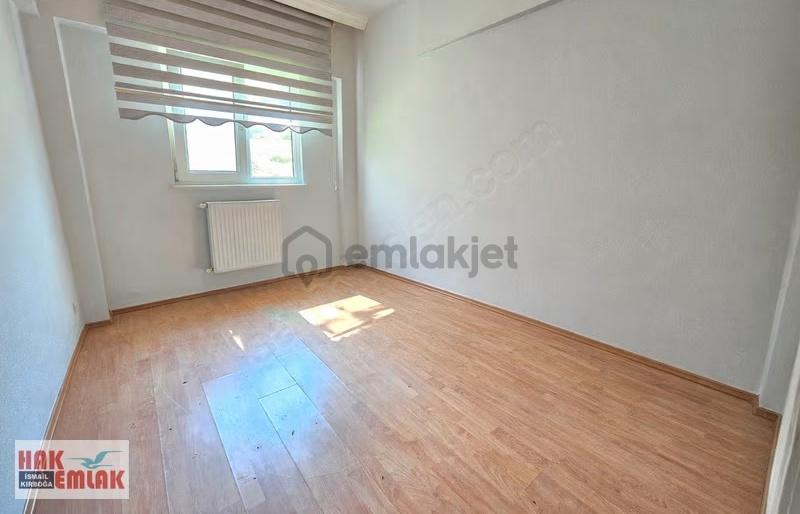 Hak Emlak'tan Yığılca Yolu Üzerinde Satılık 4+1 Müstakil Ev - 26