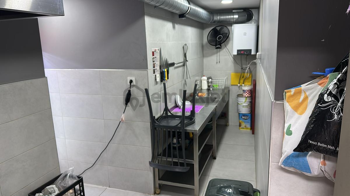 Şehreküstü Haşimişcan'da | Devren Kiralık 150m² Döner Salonu - 3