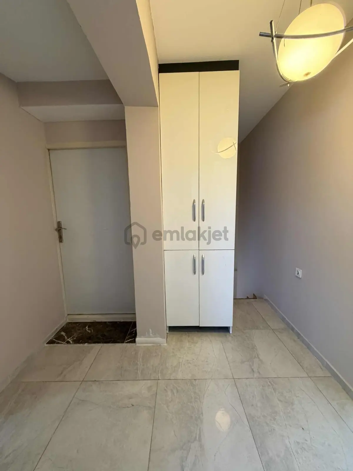 Merkez Konumda Genış 4 + 1 Kıralık Daıre - 15
