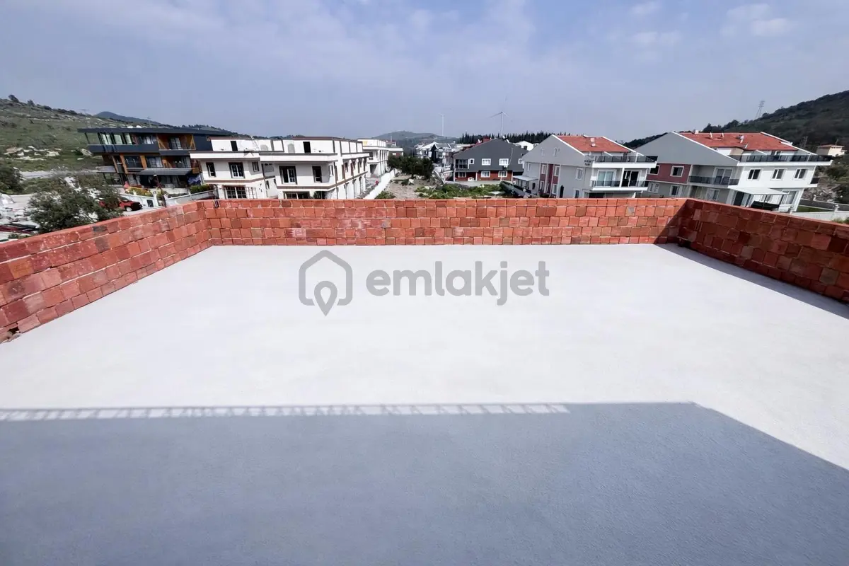 Çandarlı'da Bahçe&teras Seçenekli Satılık 2+1 Daireler - 6