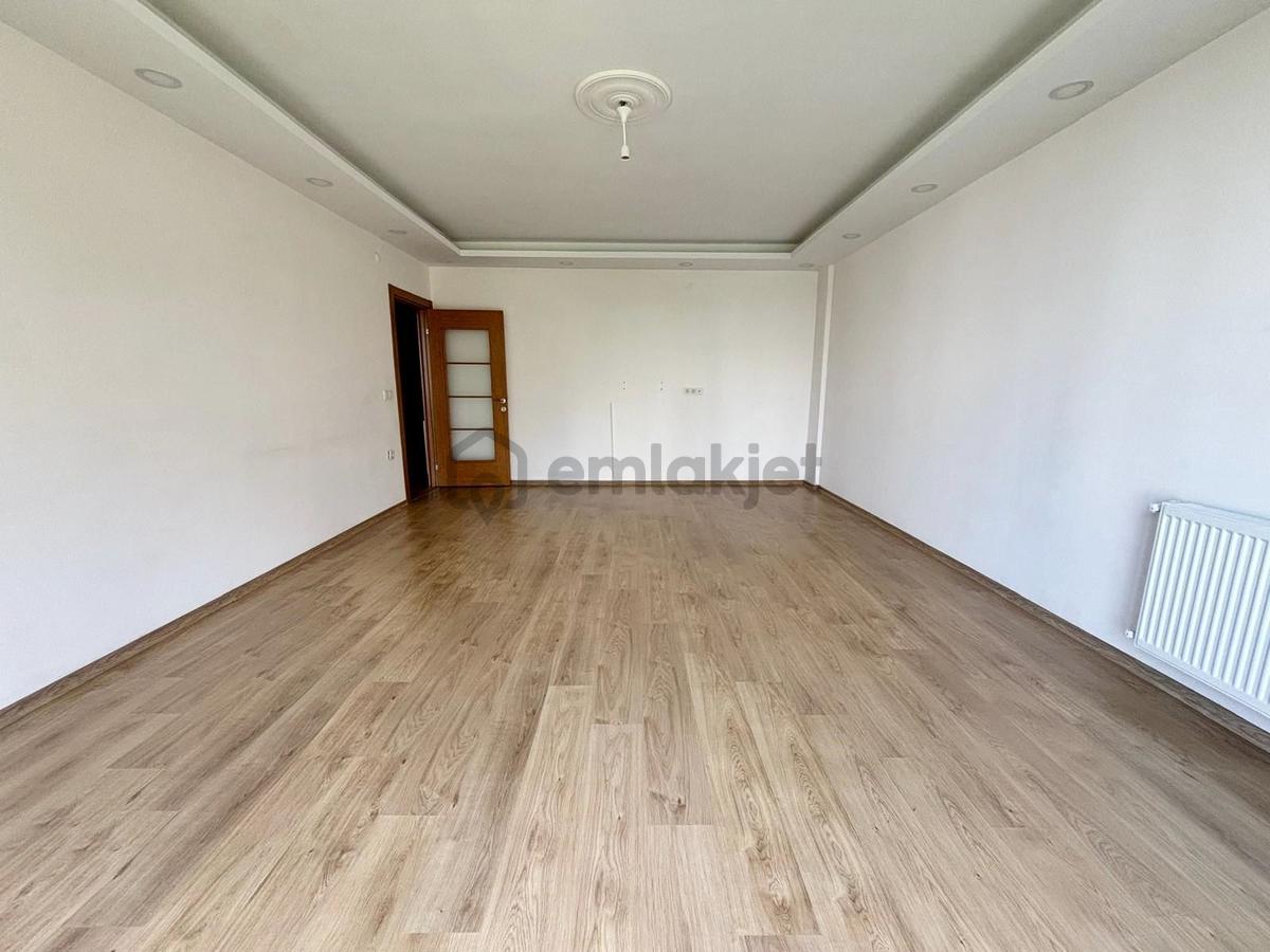 Kaşüstü Merkezde Doğa Manzaralı Satılık Daire - 15