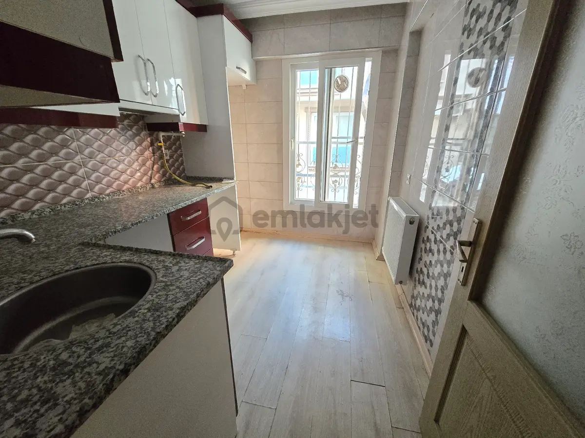 Buca Yeşilbağlar'da Kiralık 3+1 Daire