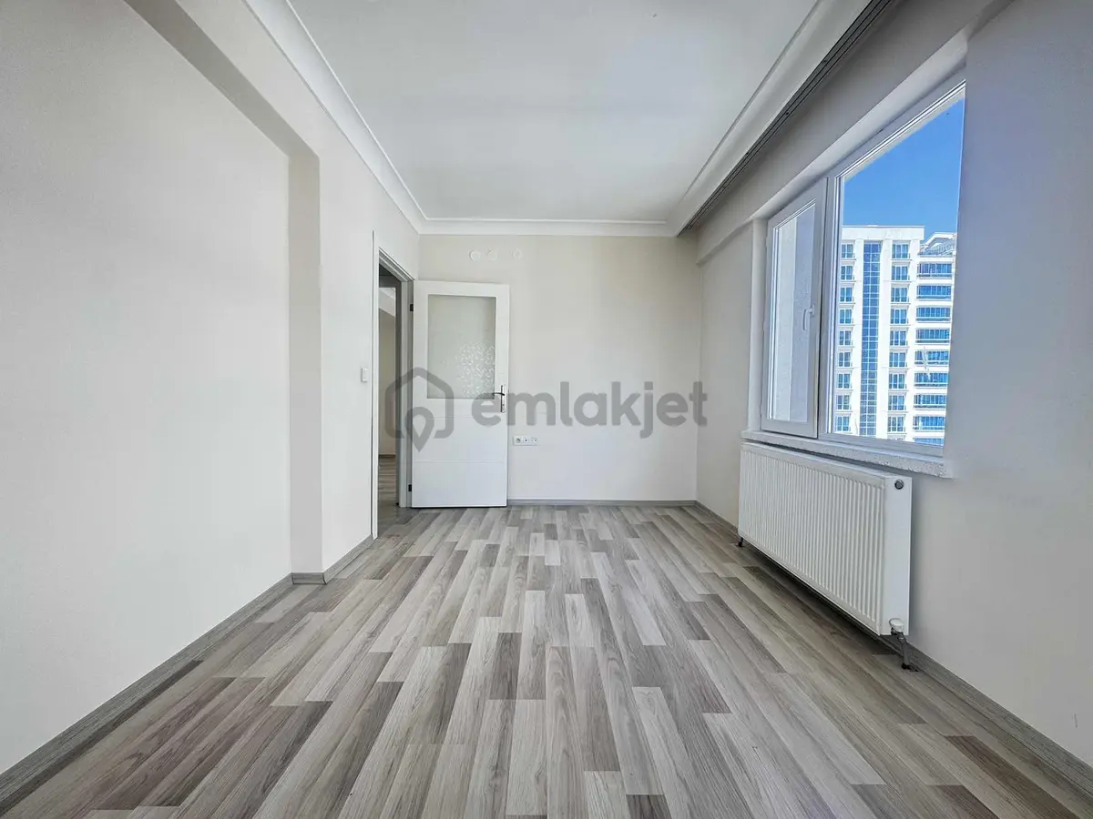 Ege Mah. Sitede Cadde Üzeri Geniş Kullanımlı Kiralık 3+1 - 8