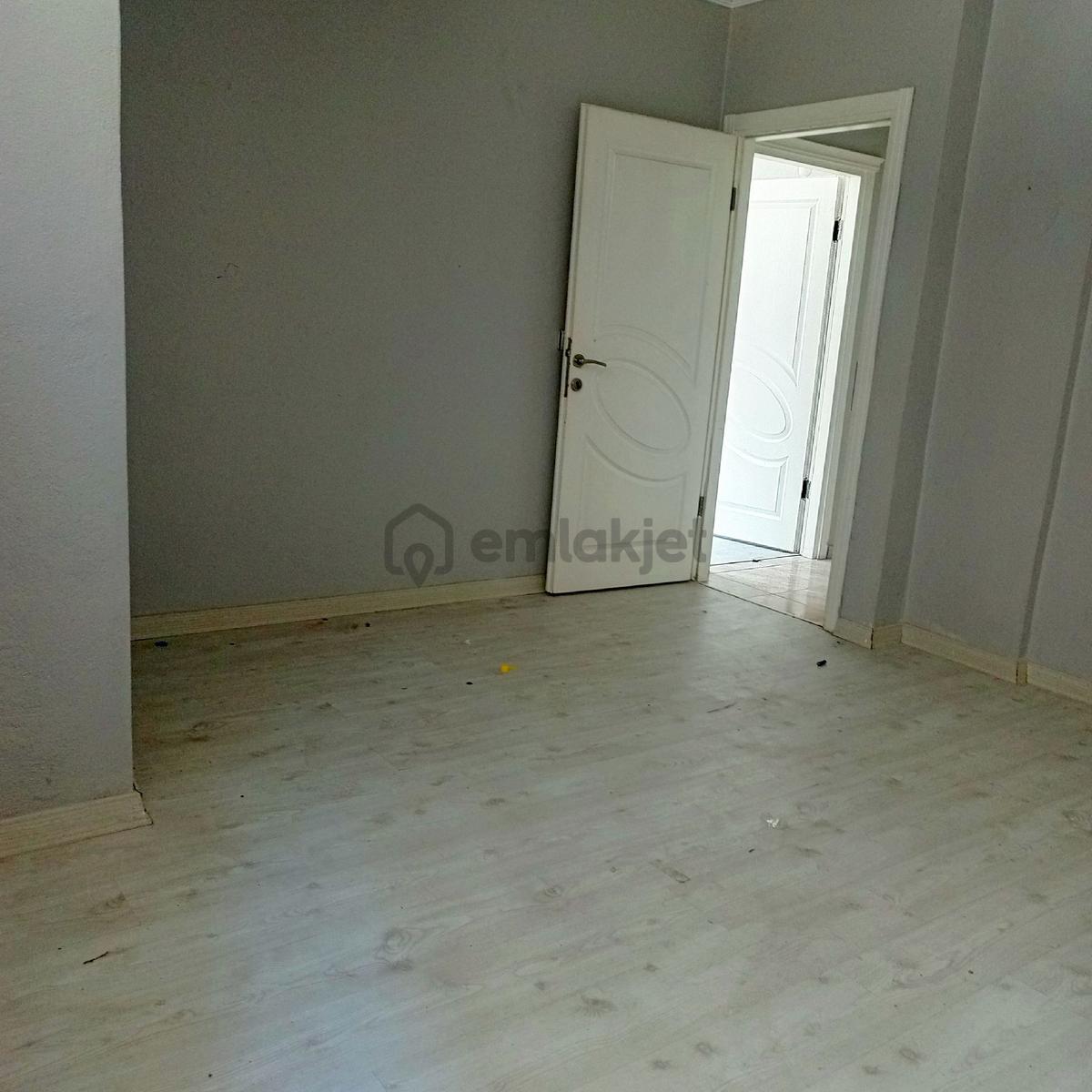 Kiralık Düz Griş Daire - 9