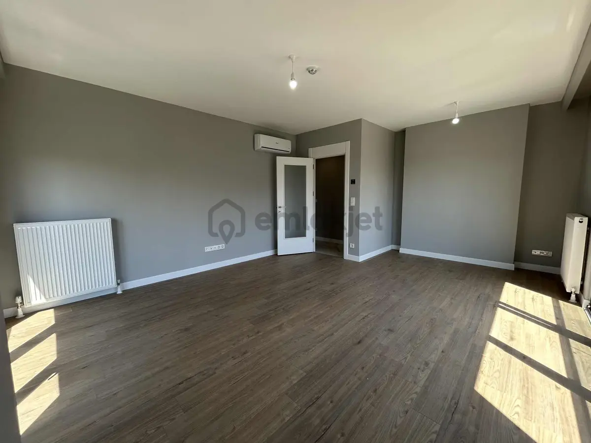 Oben'den Bostancı Modern Sitesi'nde Ebeveyn Banyo 75 M² Net 2+1 - 6