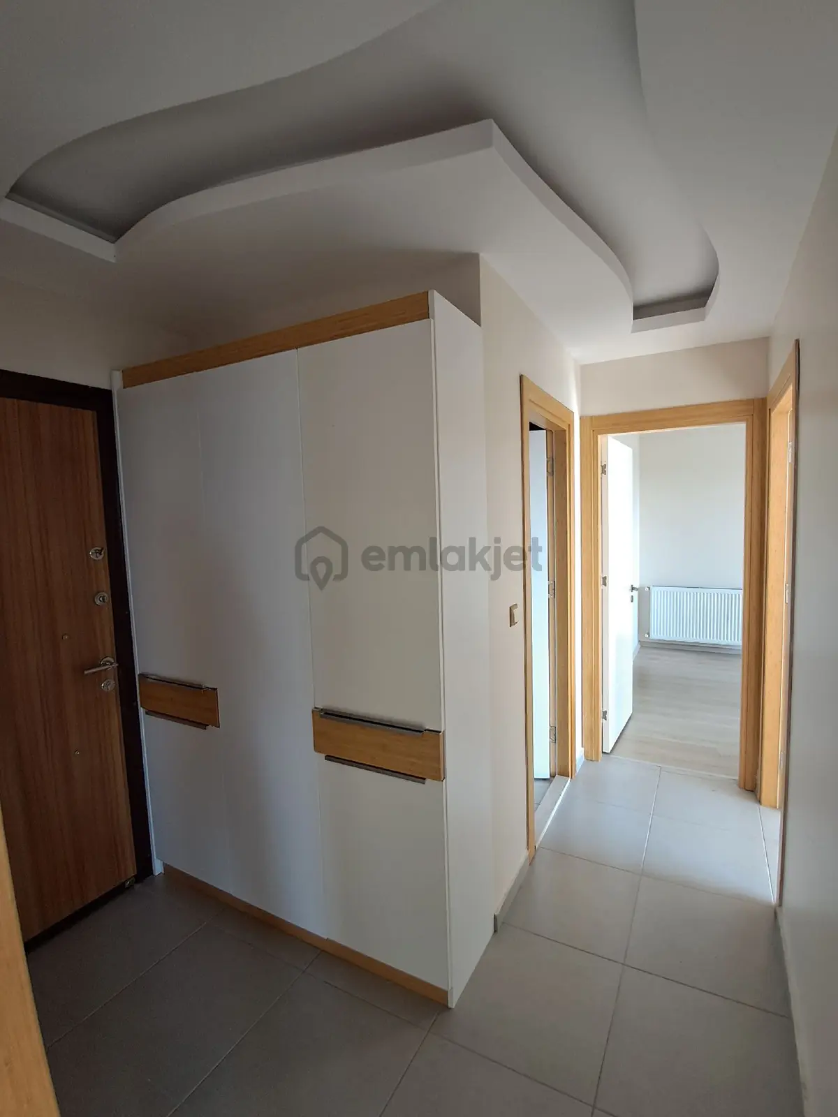 Stad Karşısı Kombilı Kiralık 2+1 Daire - 2