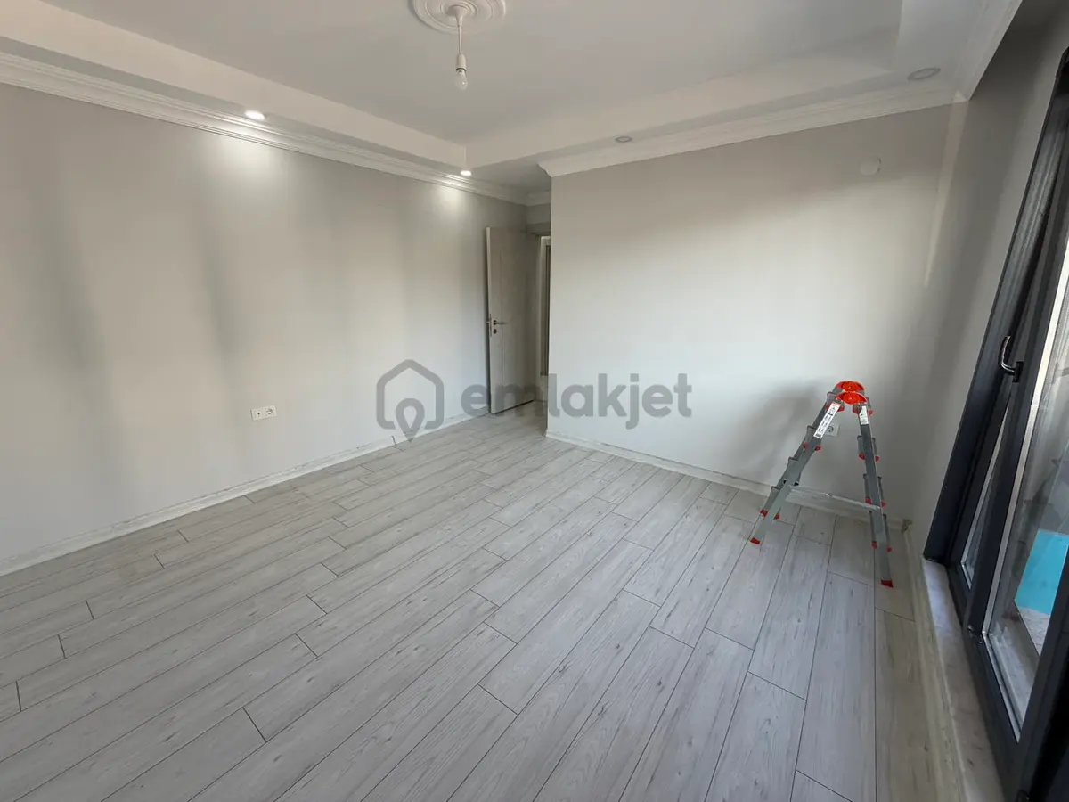 İzmit Plajyolun'da Satılık 3+1 Arakat Daire - 16