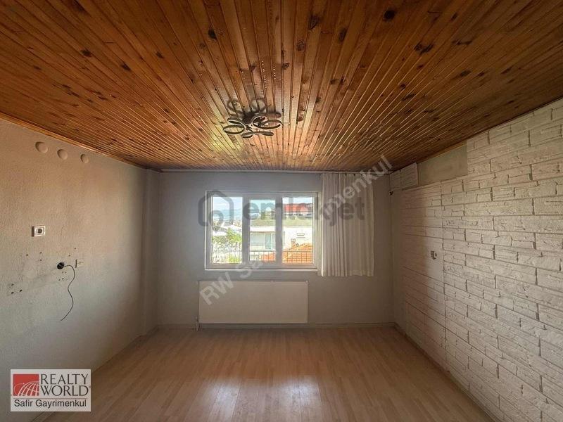 Şemikler'de Kiralık 3+1 Daire: 110 M2 Net, Çift Balkonlu - 6