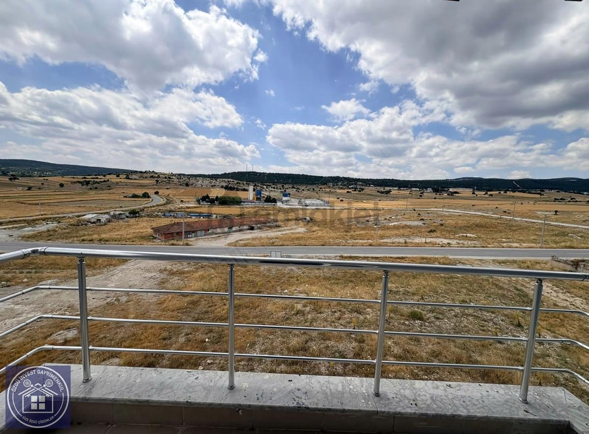 Özgü'den Zafertepe'de Geniş Ve 3 Cepheli 2+1 Daire - 7