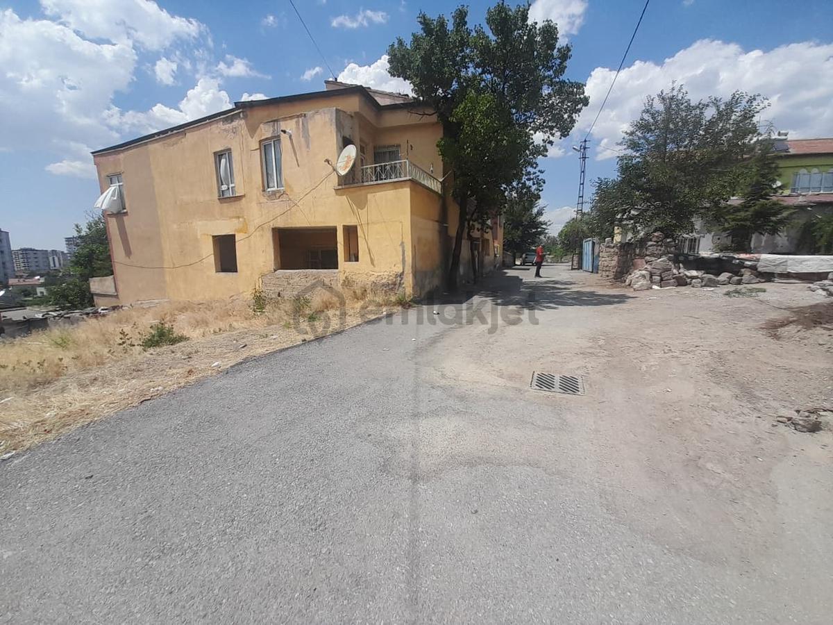 Argıncıkta Satılık 323 M2 Bahçe - 4
