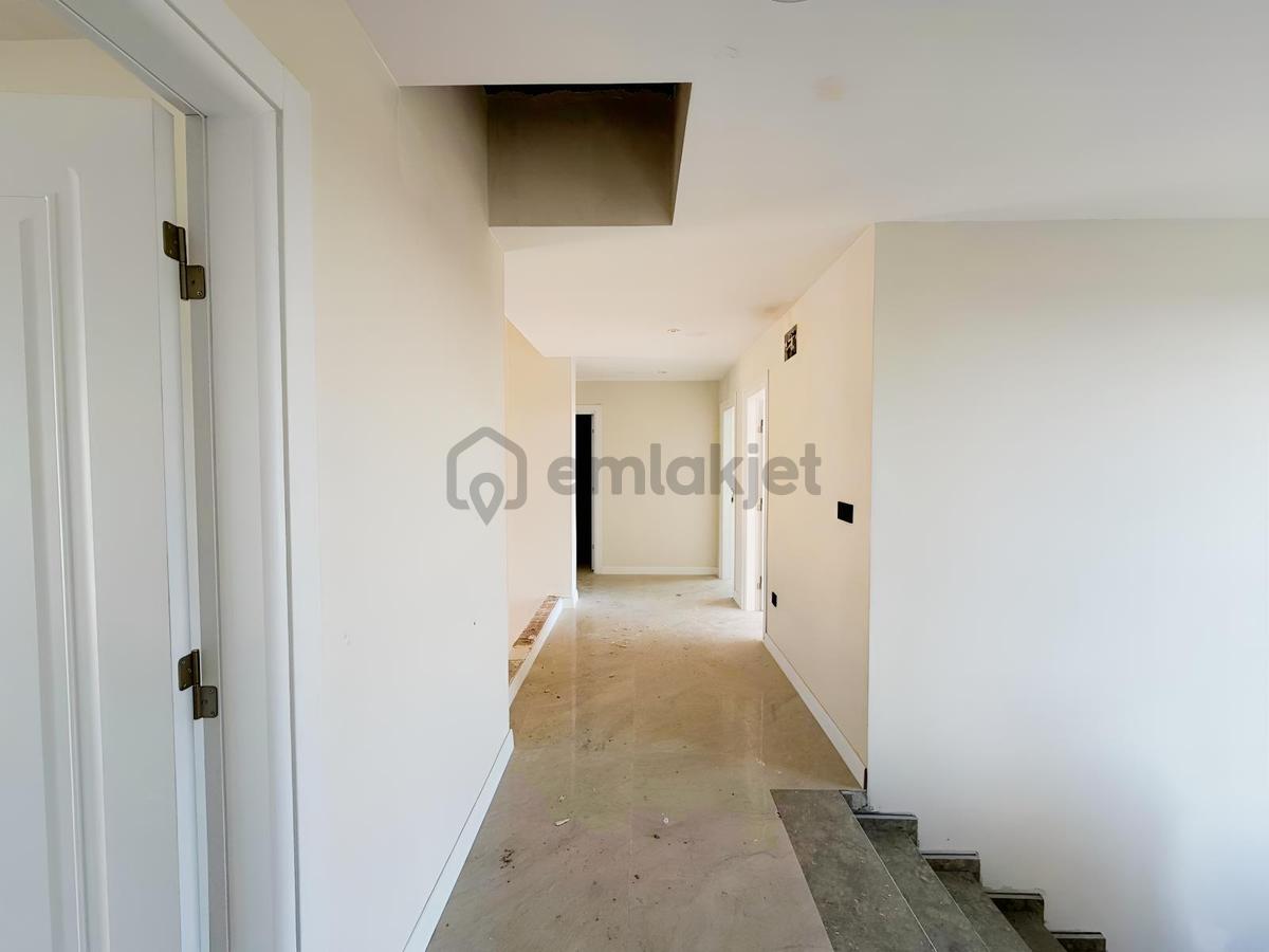 Remax Lavanda'dan Önerlerde Satılık 5+1 Villa - 12