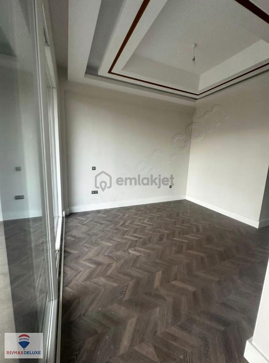 Zeray Esil Sitesinde 1+1 Geniş Tip Çatı Dubleks Kiralık Daire - 9