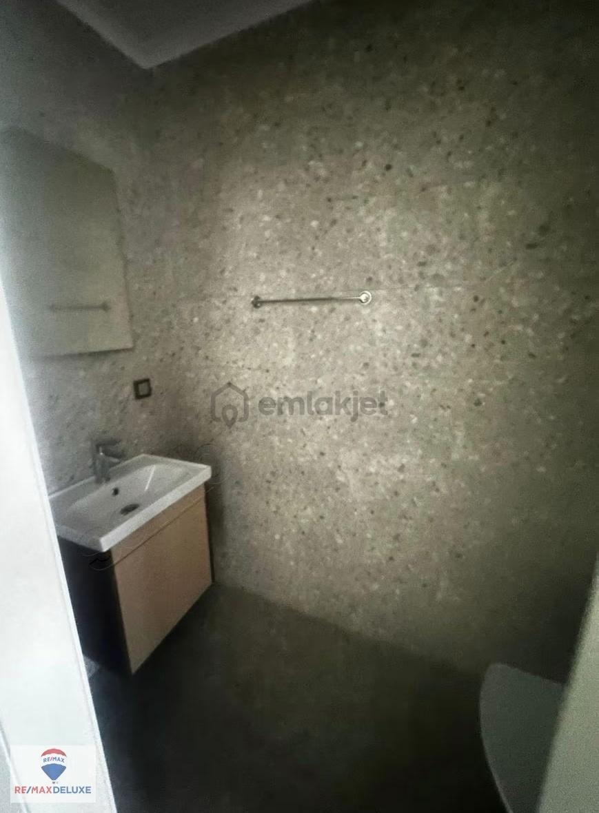 Zeray Esil Sitesinde 1+1 Geniş Tip Çatı Dubleks Kiralık Daire - 8