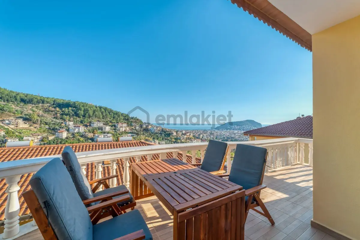 Alanya Tepe’de Satılık 3+1 Deniz Manzaralı, Full Eşyalı Daire – İkametgaha Uygun! - 24
