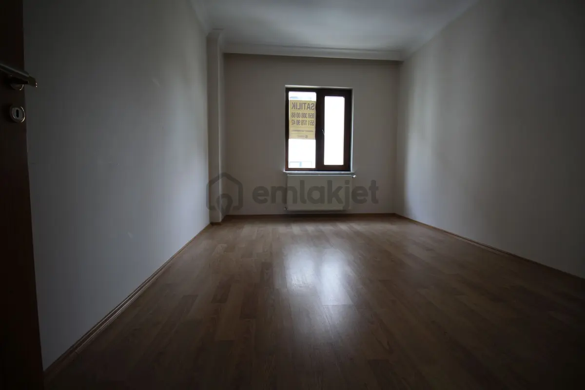 Aksaray Ereğlikapı 40 M Yola Komşu 3+1 Satılık Geniş-temiz Daire - 33