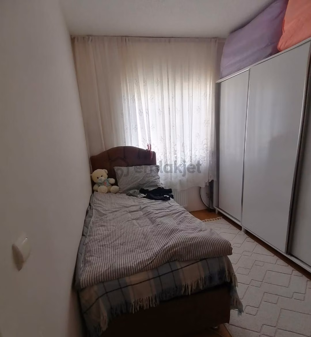 Ars Emlak Dan Bozok Ünv.. Yol Üzerinde Kiralık Eşyalı 1+1