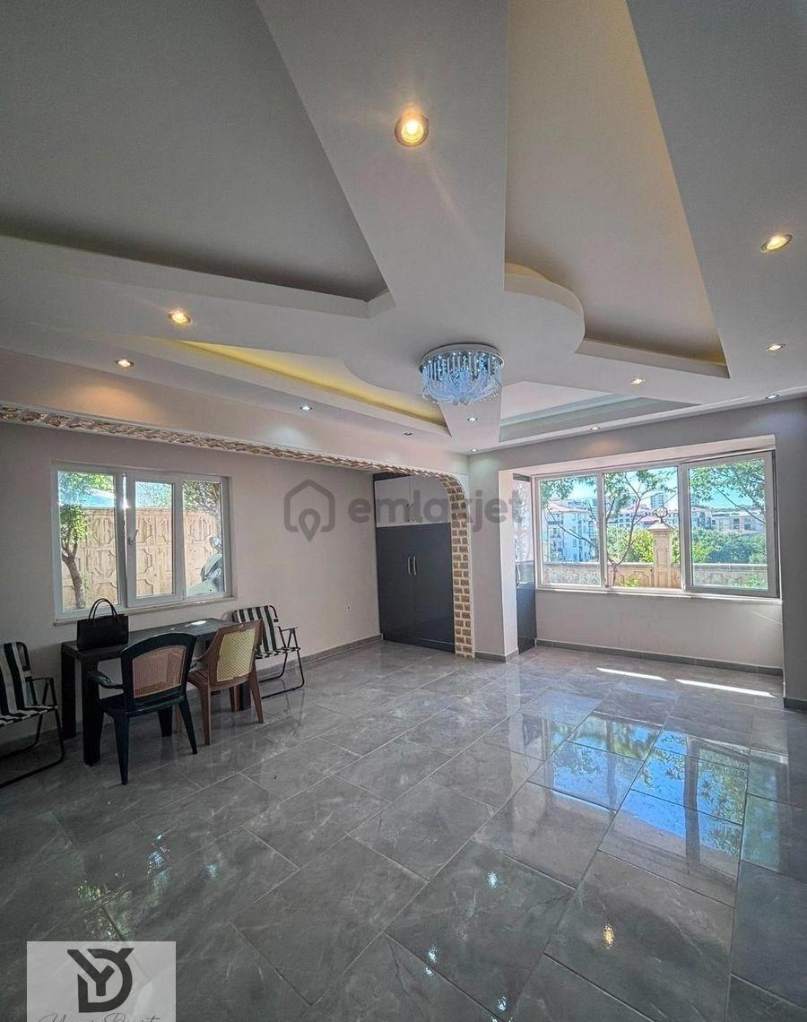 Naz Bayrak Yakını Düz Giriş Daire - 21