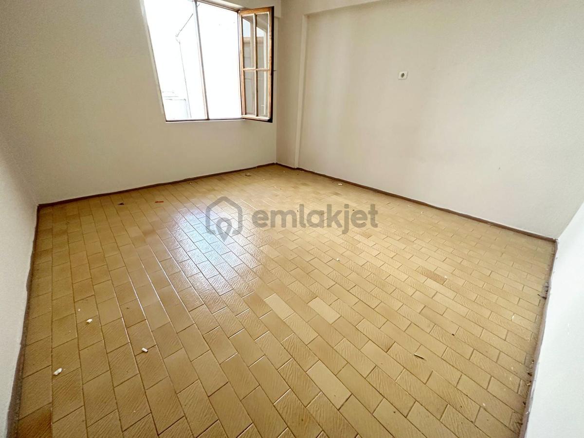 Edremit Merkez'de Arakat Kiralık Daire - 4