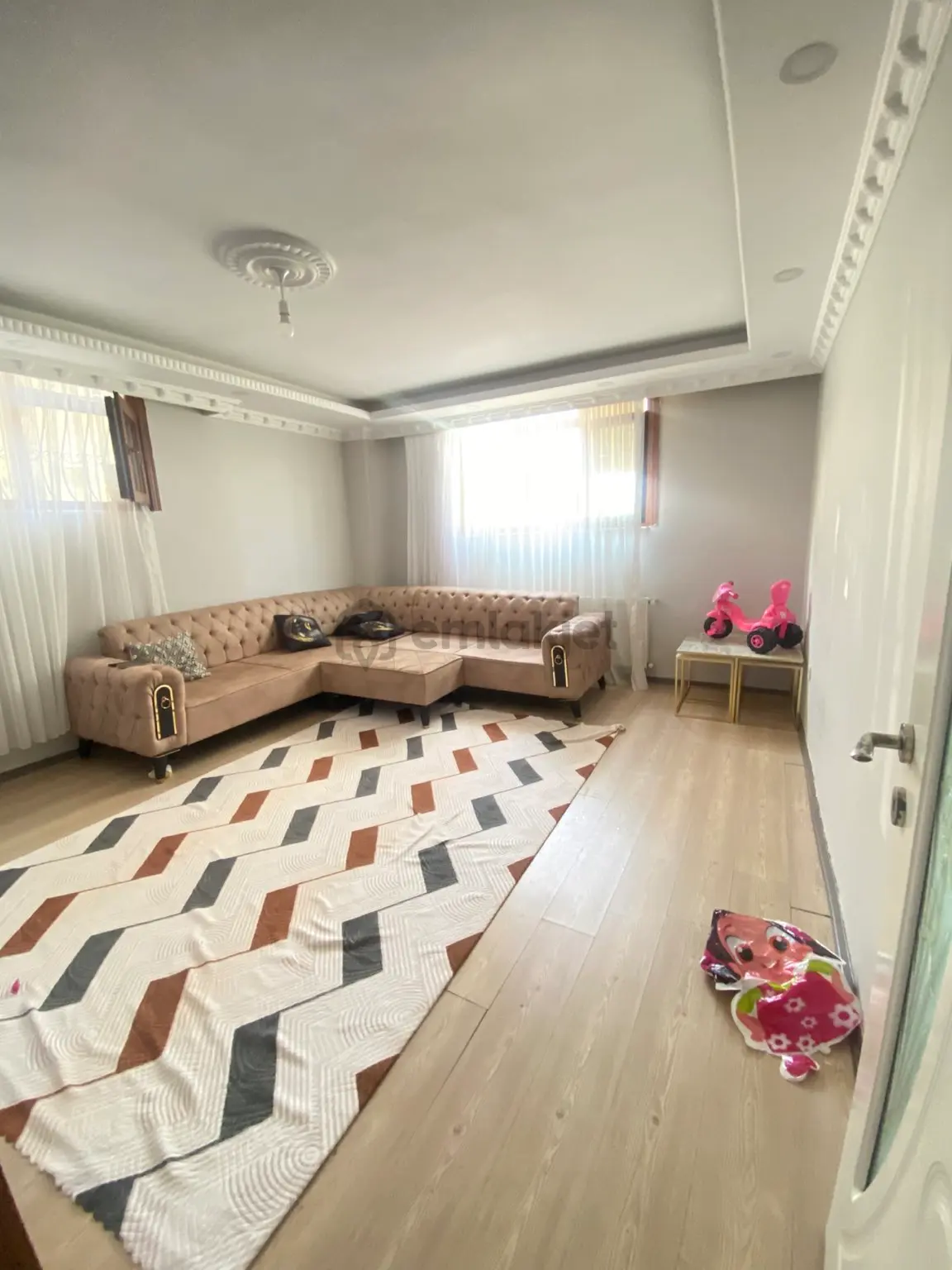 Başakşehir Güvercintepe’de Satılık Ferah 2+1 Bahçe Katı | 85 M² - 28
